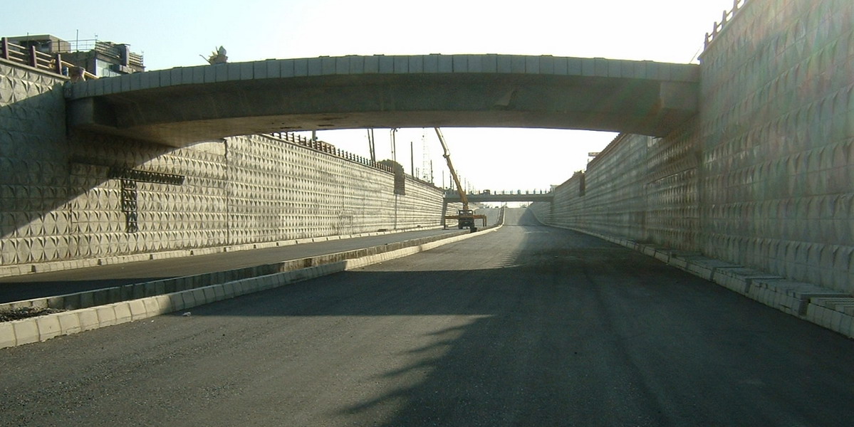 Takhti & Kashani Underpass